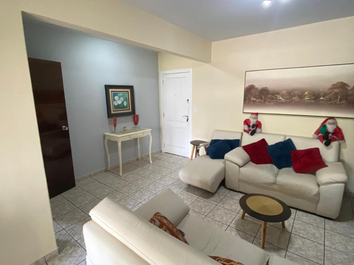 Apartamento Av. Brasil A 50m Do Mar Apartamento